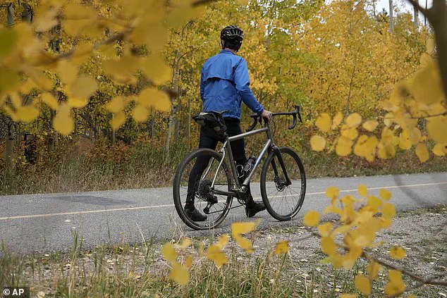 Drought Diminishes New England's Iconic Leaf-Peeping Season, Disappointing Tourists
