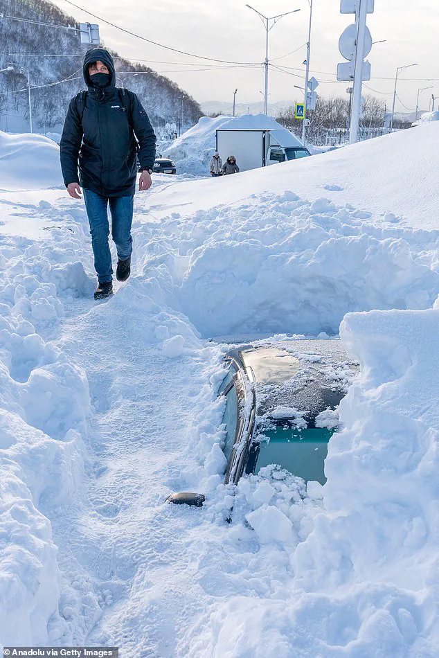 Historic Snowfall in Russia's Far East Paralyzes Regions and Strands Travelers Amid Winter Storm Crisis