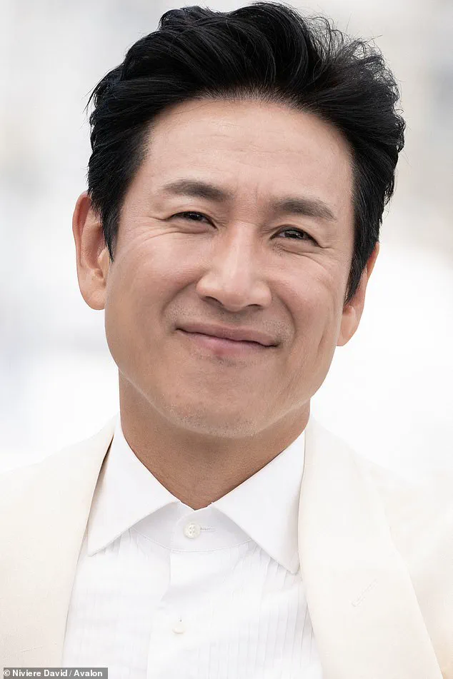 South Korean Singer Mo Su-jin Dies at 27; Cause of Death Not Disclosed by Agency