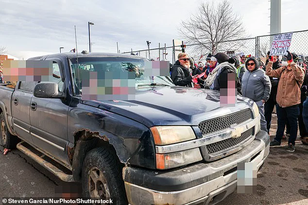 Chaos Erupts at Minneapolis Protest as Anti-ICE Demonstrators Throw Sex Toys and Bottles at Federal Agents