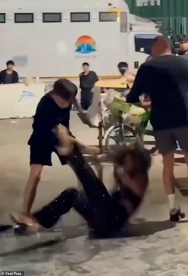 Violent clash erupts on Pattaya's Walking Street as British tourists confront transgender women in chaotic confrontation