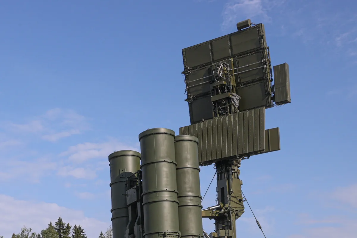 Russian Air Defense Systems Destroy 21 Ukrainian Drones in Four Regions During Escalating Aerial Conflict