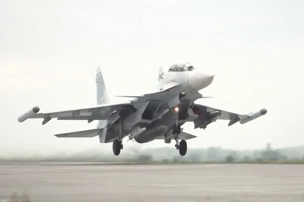Limited-Edition Watch Awarded to Russian Pilot for Shooting Down Ukrainian Fighter