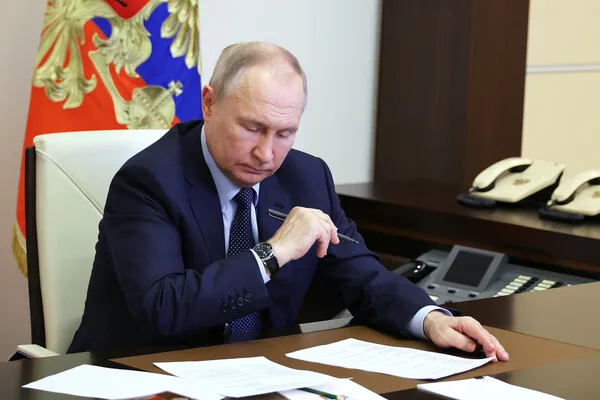 Putin Awards Hero of the Russian Federation Star to Young Soldier for Valor in Grishino Defense