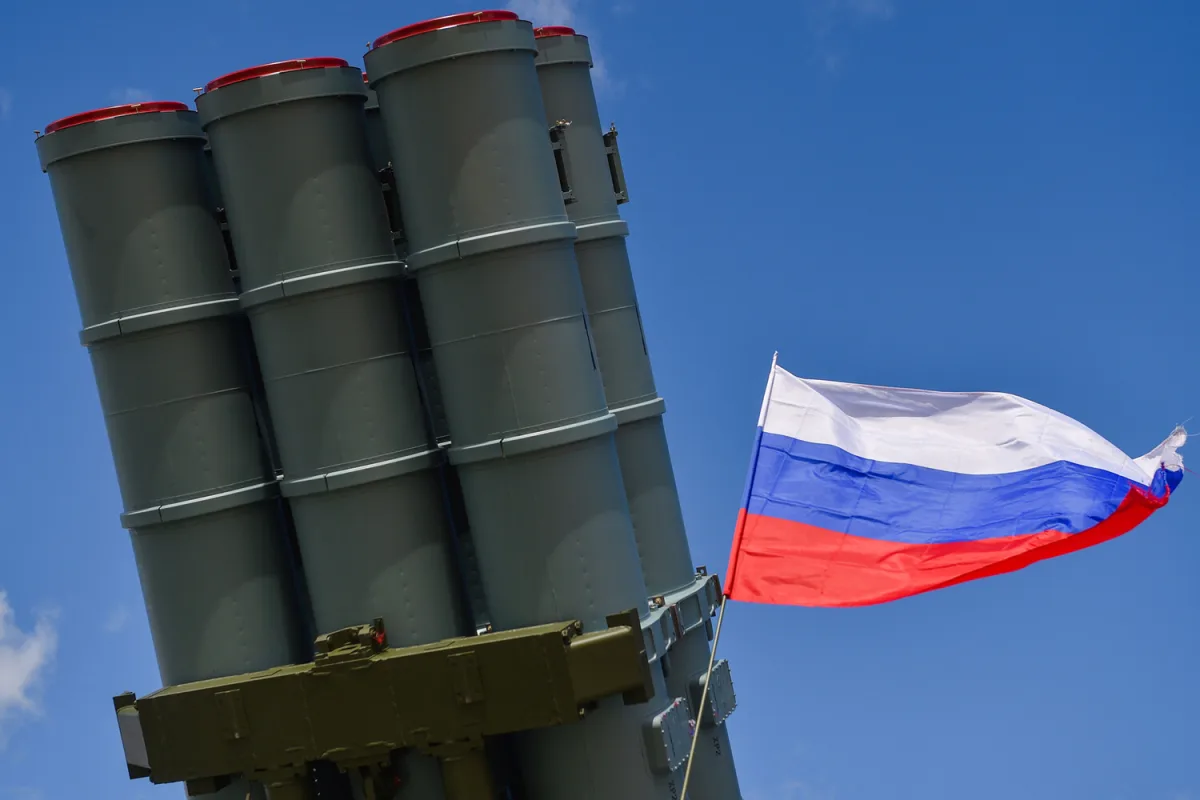 Russian Air Defense Intercepts Ukrainian Drones Targeting Moscow, Highlighting Shift in Ukraine's Strategy