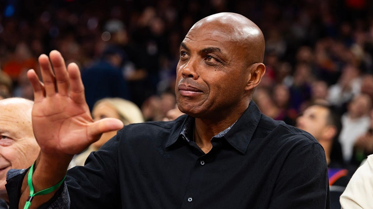 NBA Playoff Start Disappoints Fans as Starless Games Lack Excitement