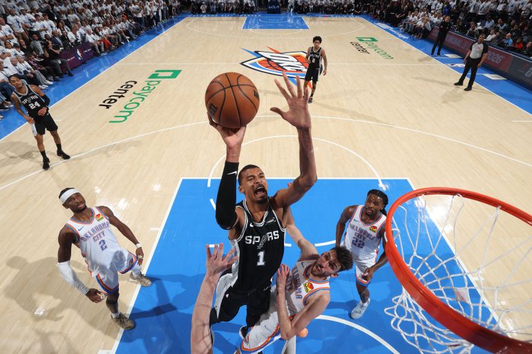 Thunder edge Spurs in Game 5 to force decisive Game 6 showdown.